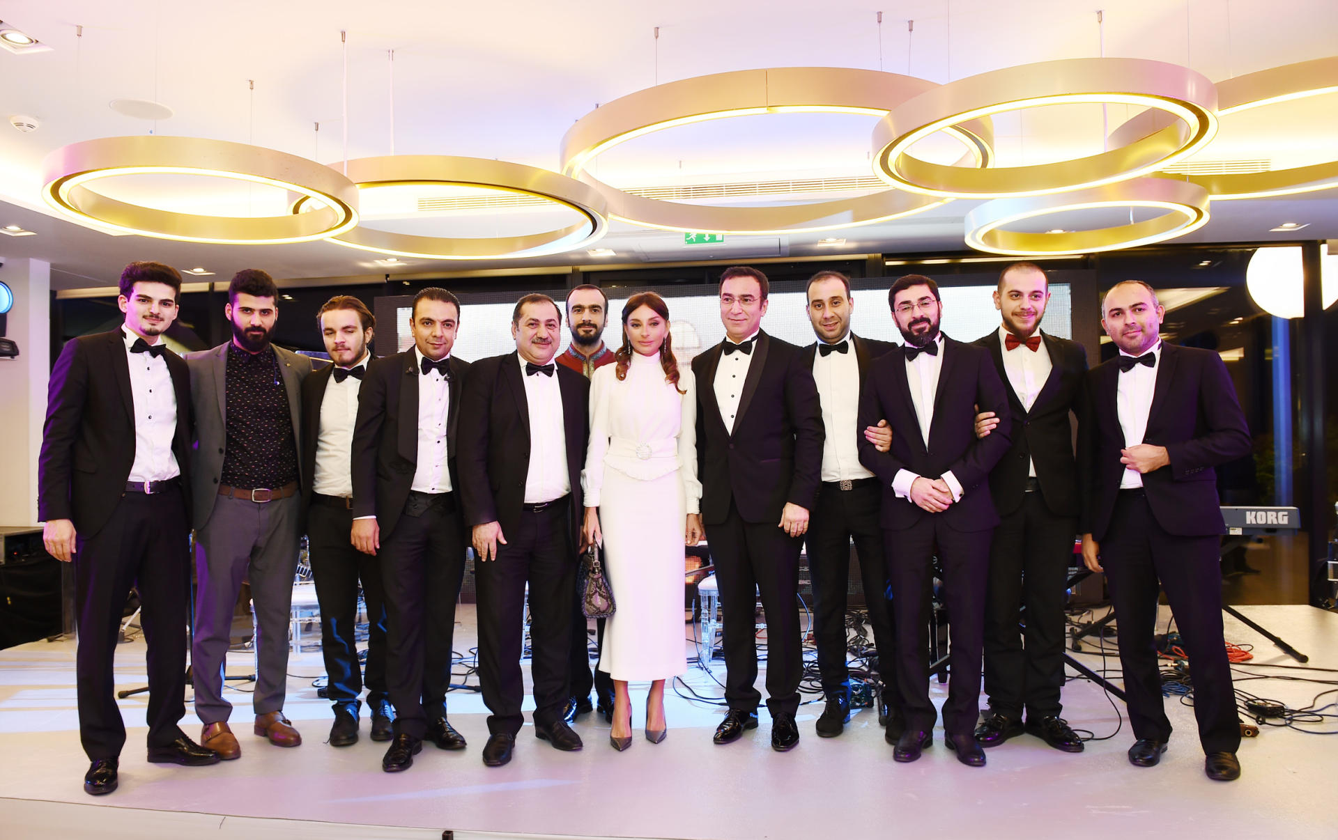 Birinci vitse-prezident Mehriban Əliyeva Parisdə Bakının “Expo 2025” Sərgisinə namizəd şəhər olması şərəfinə təşkil edilən qəbulda iştirak edib (FOTO) (YENİLƏNİB)
