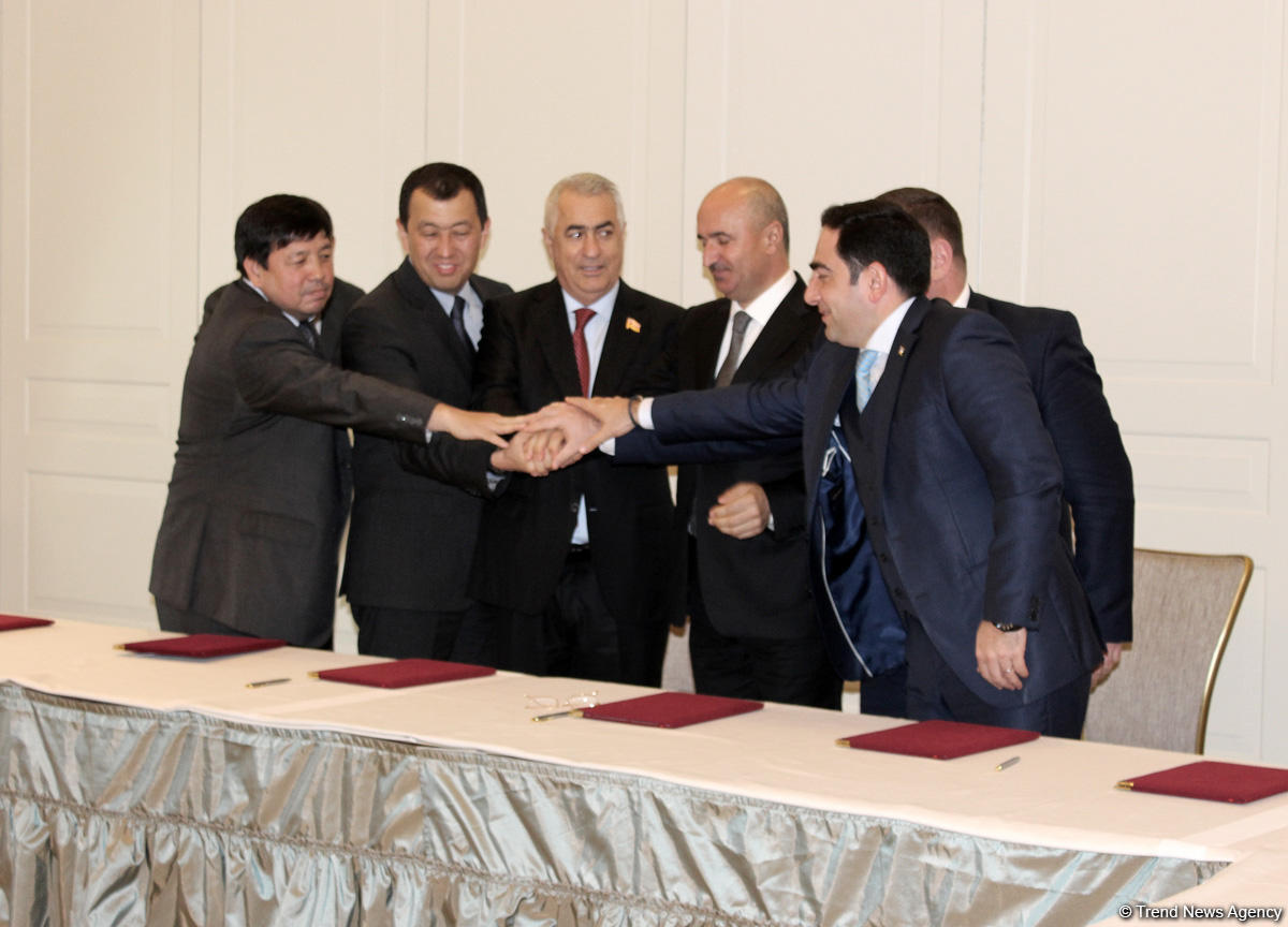 BTQ ilə daşımaların tarifi azaldılıb - 2018-ci il üçün (FOTO)