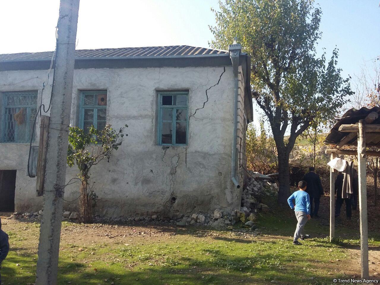 İcra Hakimiyyəti: Lənkəranda zəlzələdən 80-ə yaxın evdə çatlar yaranıb