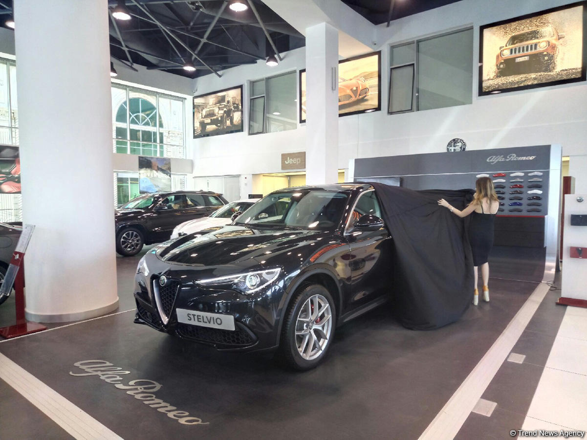 Bakıda "Alfa Romeo"nun ilk SUV modeli təqdim edildi (FOTO)