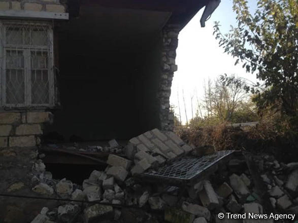 Zəlzələ nəticəsində Ağdamda 130 evə ziyan dəyib (FOTO)