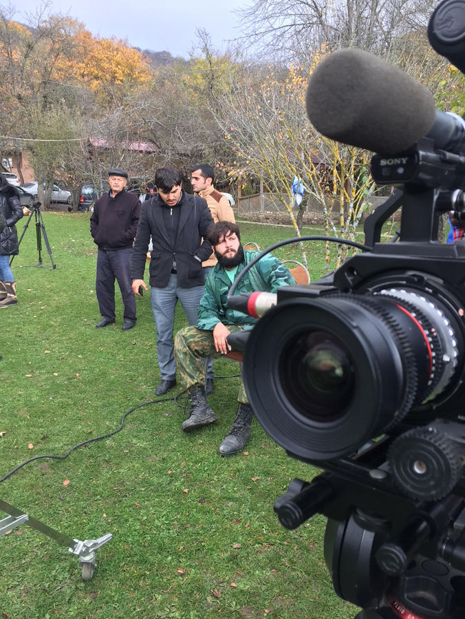 Komediya janrında yeni filmin çəkilişləri başlayıb (FOTO)