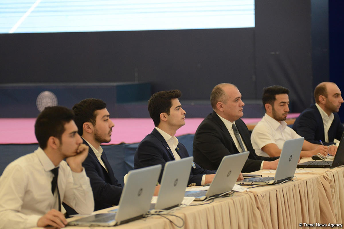 İdman və akrobatika gimnastikası üzrə Azərbaycan çempionatının ikinci günü başlayıb (FOTO)