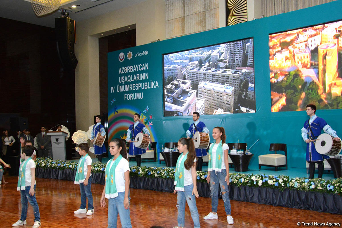 Bakıda Azərbaycan Uşaqlarının IV Ümumrespublika Forumu keçirilir (FOTO)