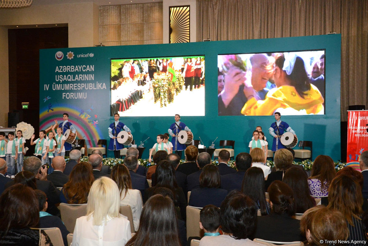 Bakıda Azərbaycan Uşaqlarının IV Ümumrespublika Forumu keçirilir (FOTO)
