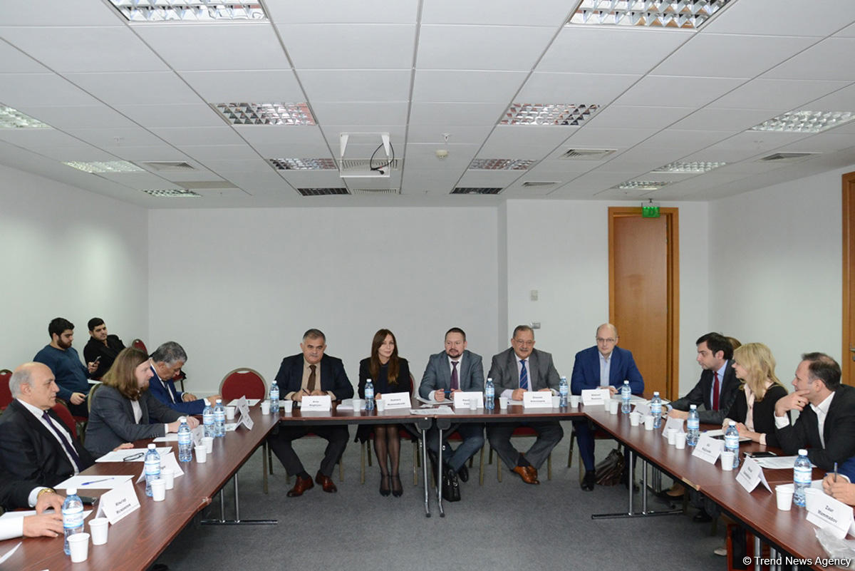 “Baku Network” ekspert şurası ölkələrin daxili siyasətində "ideoloji müharibə"nin əhəmiyyətini müzakirə edib (FOTO)