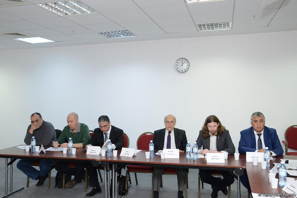 “Baku Network” ekspert şurası ölkələrin daxili siyasətində "ideoloji müharibə"nin əhəmiyyətini müzakirə edib (FOTO)