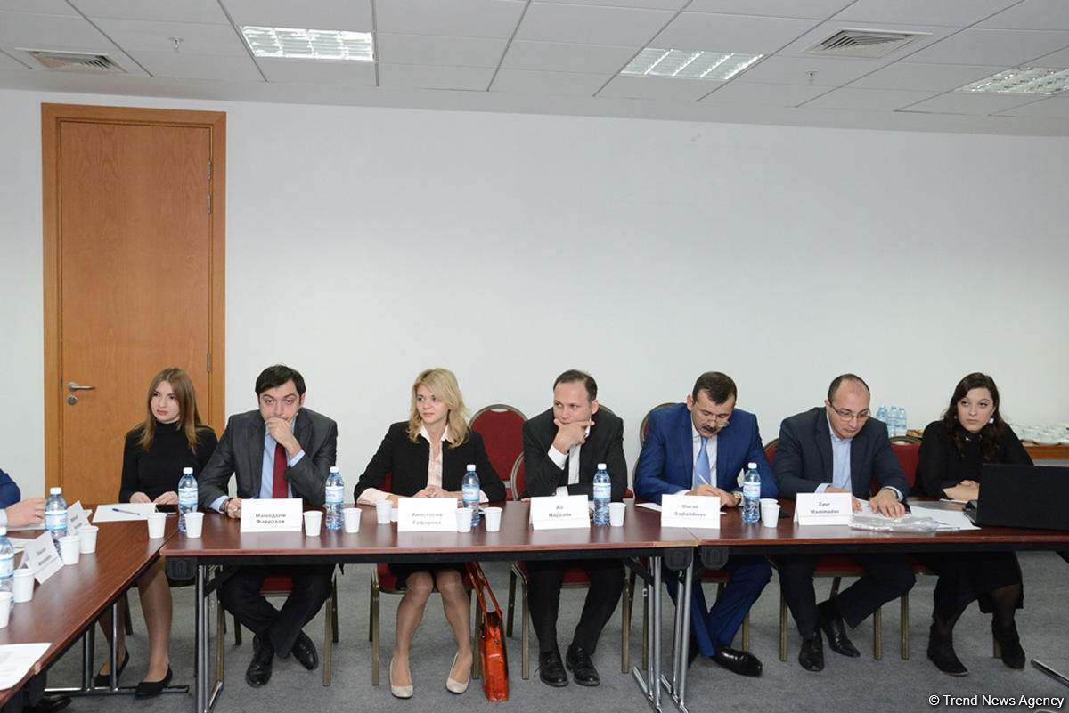 “Baku Network” ekspert şurası ölkələrin daxili siyasətində "ideoloji müharibə"nin əhəmiyyətini müzakirə edib (FOTO)