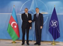 Prezident İlham Əliyev Brüsseldə NATO-nun baş katibi Yens Stoltenberqlə görüşüb (FOTO) (YENİLƏNİB)