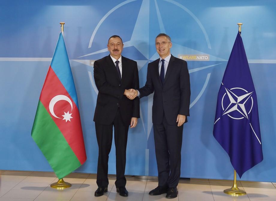 Prezident İlham Əliyev Brüsseldə NATO-nun baş katibi Yens Stoltenberqlə görüşüb (FOTO) (YENİLƏNİB)