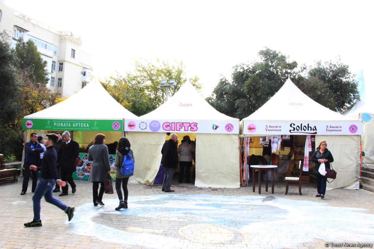 "Sweet November" Bakı yemək festivalı başlayıb (FOTO)