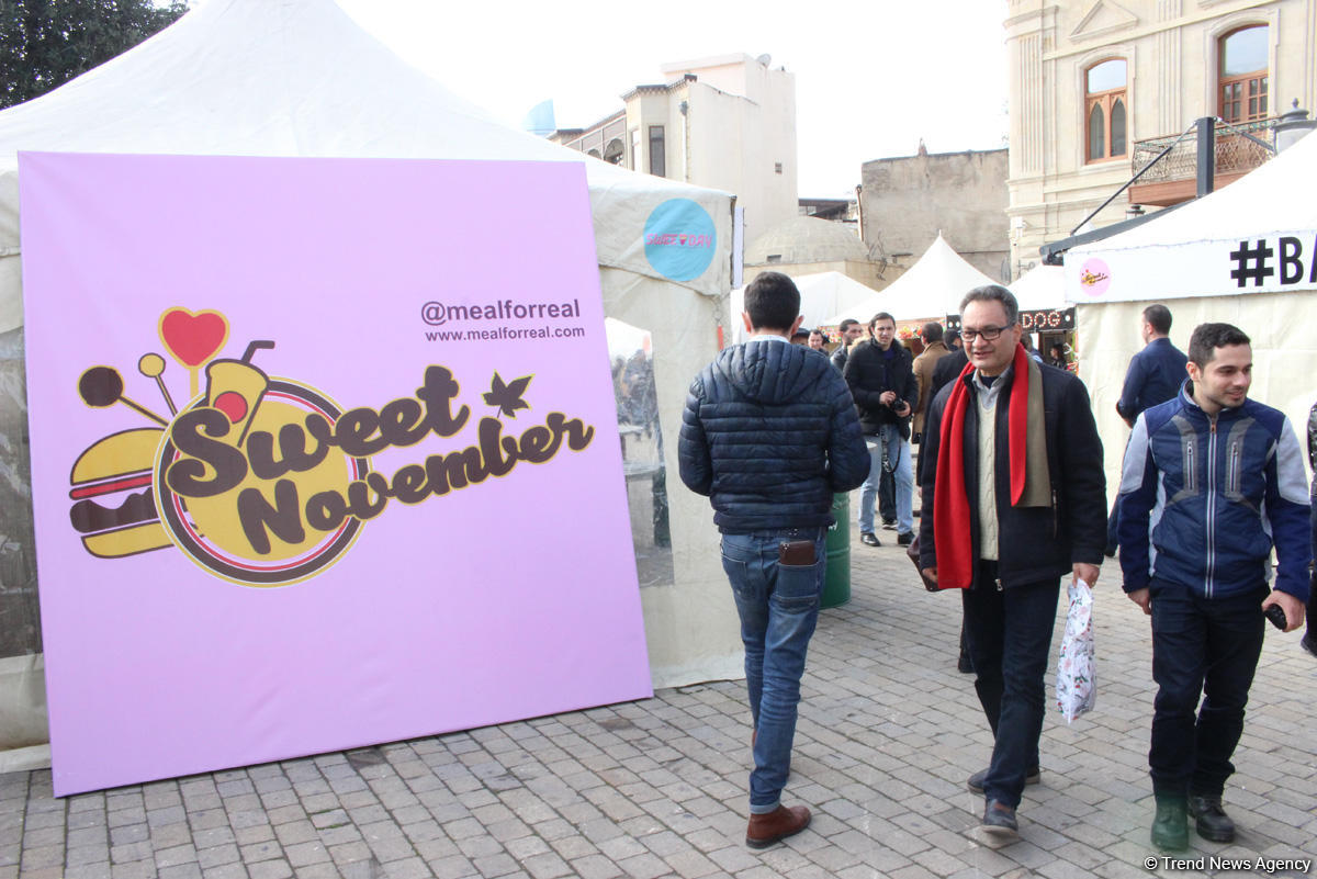 "Sweet November" Bakı yemək festivalı başlayıb (FOTO)