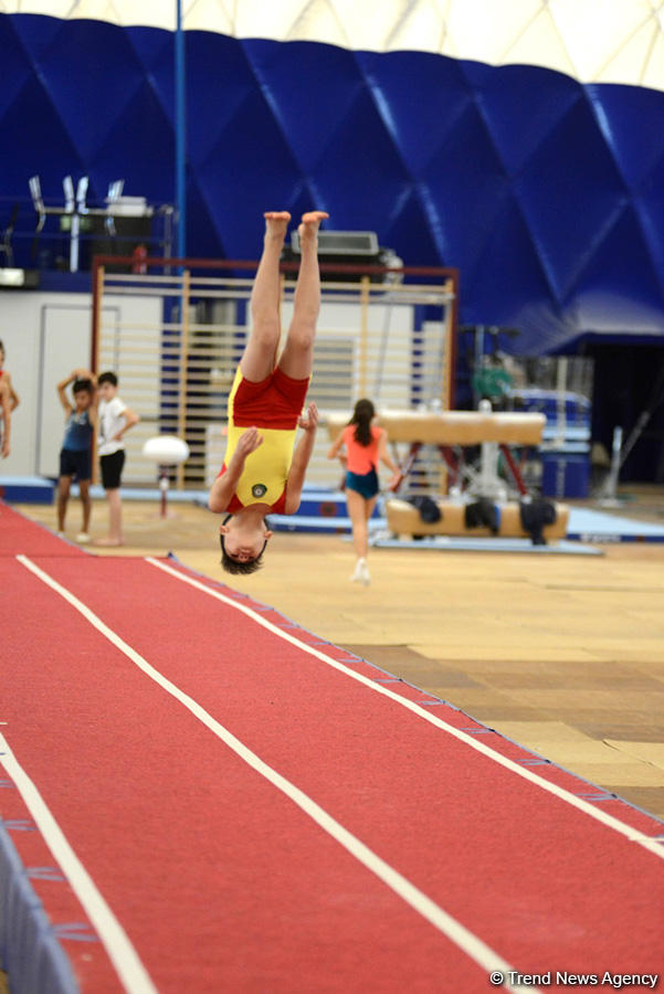 4 gimnastika növü üzrə Azərbaycan çempionatı və Bakı birinciliyi keçirilir (FOTO)