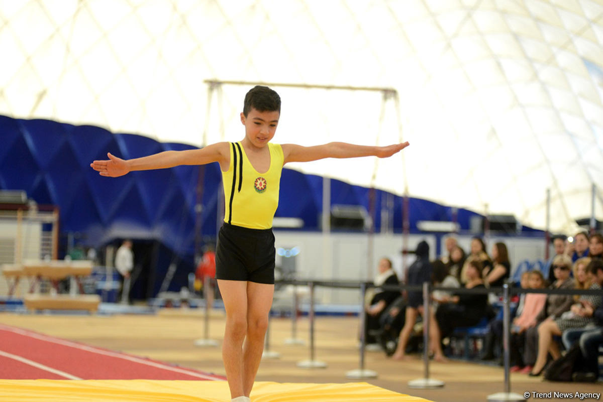 4 gimnastika növü üzrə Azərbaycan çempionatı və Bakı birinciliyi keçirilir (FOTO)
