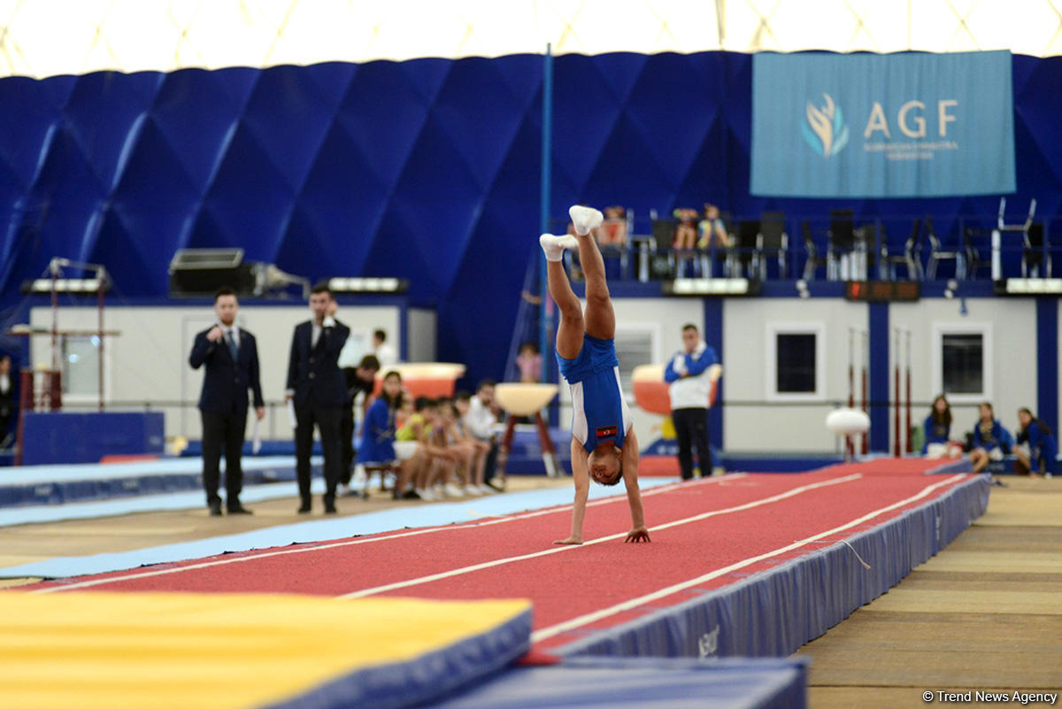 4 gimnastika növü üzrə Azərbaycan çempionatı və Bakı birinciliyi keçirilir (FOTO)