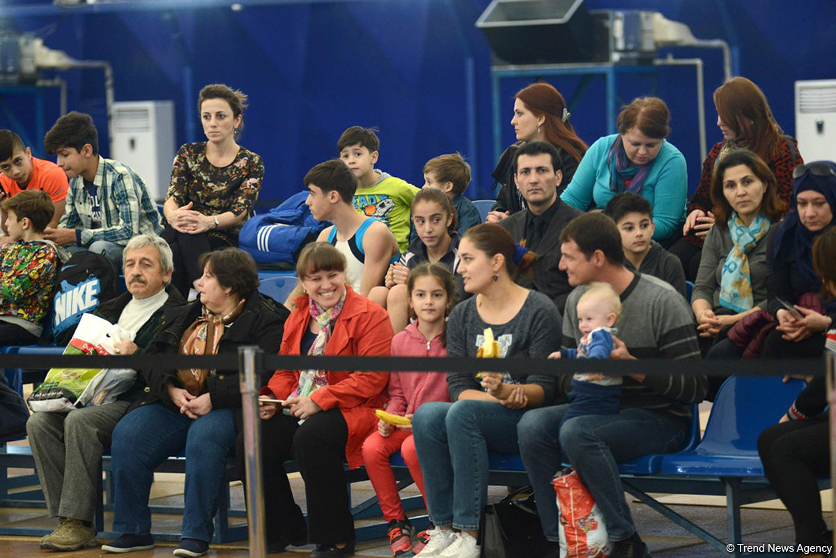 4 gimnastika növü üzrə Azərbaycan çempionatı və Bakı birinciliyi keçirilir (FOTO)