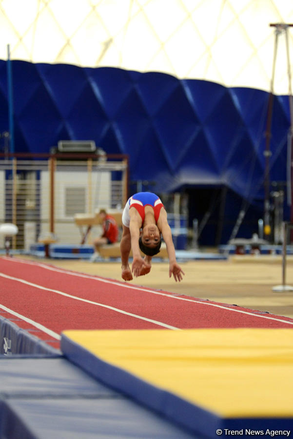 4 gimnastika növü üzrə Azərbaycan çempionatı və Bakı birinciliyi keçirilir (FOTO)