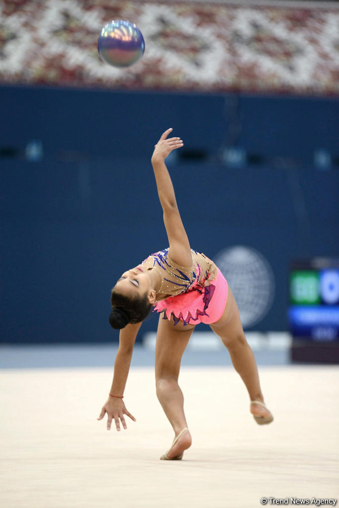 4 gimnastika növü üzrə Azərbaycan çempionatı və Bakı birinciliyinin üçüncü günü start götürüb (FOTO)