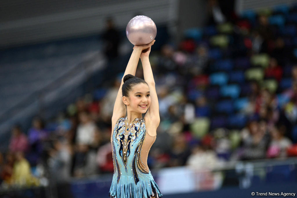4 gimnastika növü üzrə Azərbaycan çempionatı və Bakı birinciliyinin üçüncü günü start götürüb (FOTO)