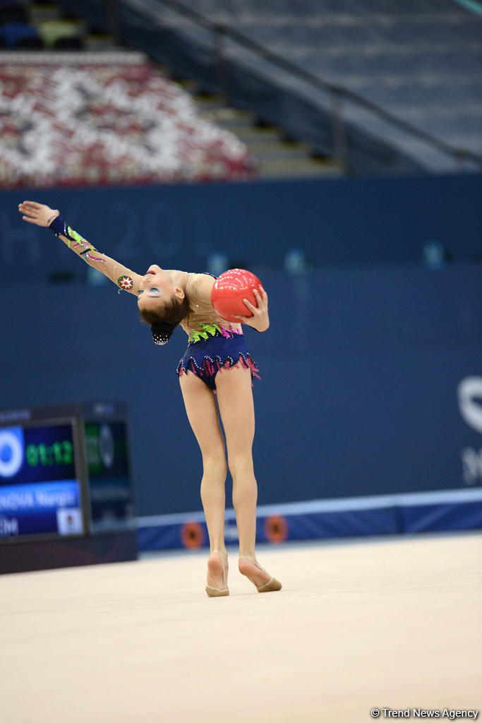 4 gimnastika növü üzrə Azərbaycan çempionatı və Bakı birinciliyinin üçüncü günü start götürüb (FOTO)