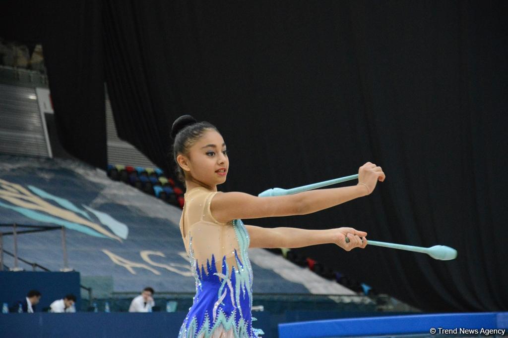 4 gimnastika növü üzrə Azərbaycan çempionatı və Bakı birinciliyinin sonuncu gününə start götürüb (FOTO)