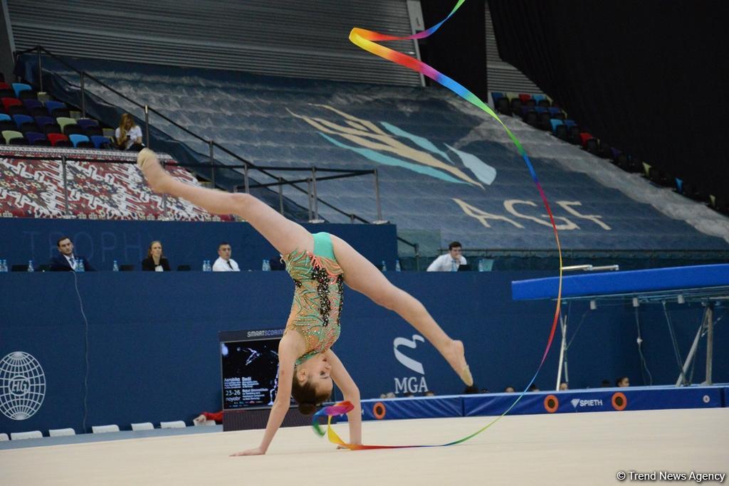 4 gimnastika növü üzrə Azərbaycan çempionatı və Bakı birinciliyinin sonuncu gününə start götürüb (FOTO)