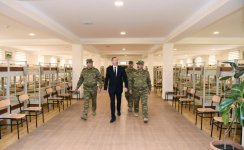 Ali Baş Komandan İlham Əliyev Ağcabədidə hərbi hissədə yaradılan şəraitlə tanış olub (FOTO)