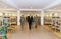 Ali Baş Komandan İlham Əliyev Ağcabədidə hərbi hissədə yaradılan şəraitlə tanış olub (FOTO)
