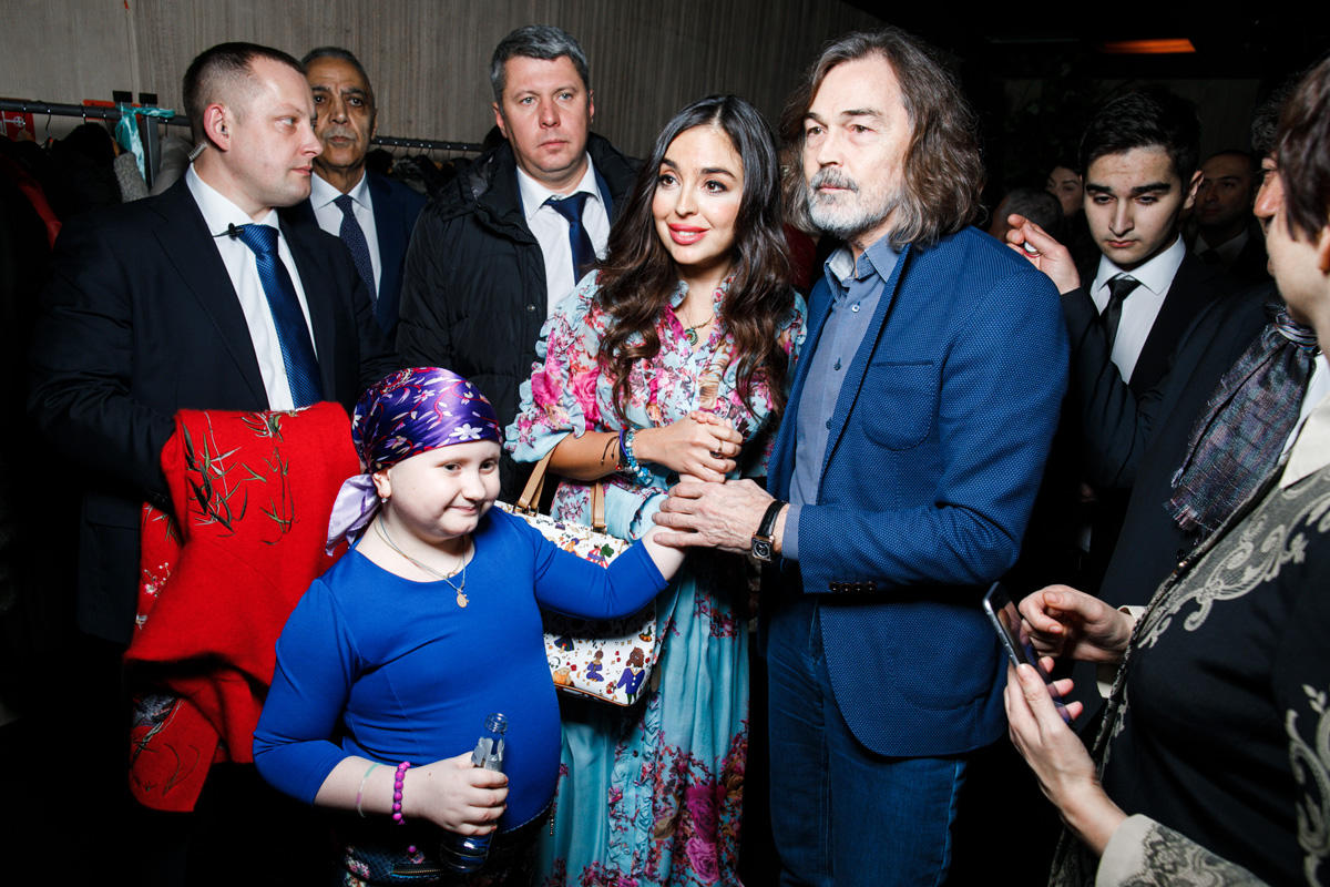 Leyla Əliyeva Moskvada "Pəncərədən düşən işıq" sənədli filminin təqdimatında iştirak edib (FOTO)