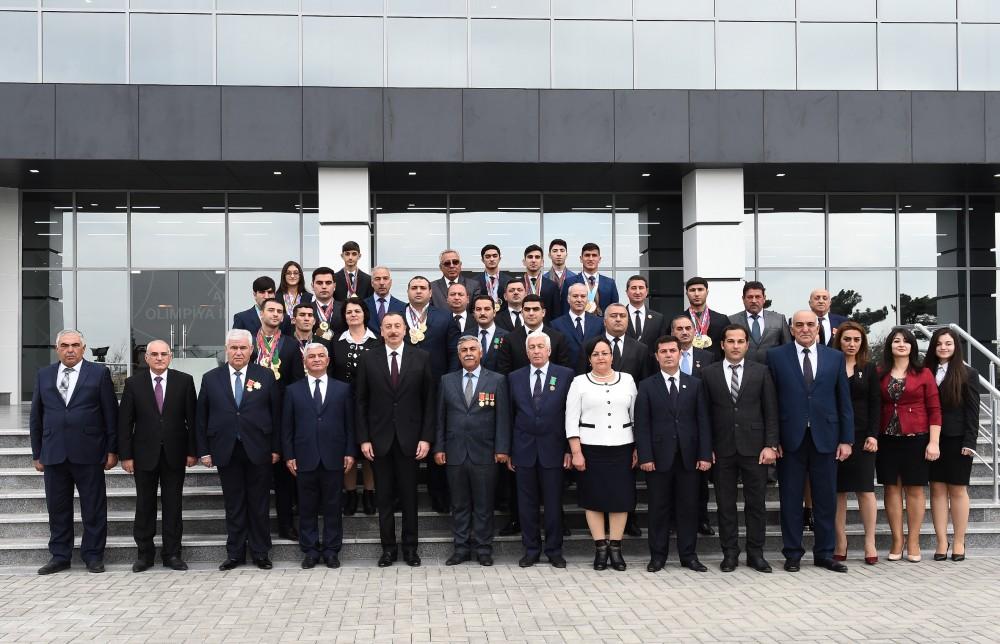 Prezident İlham Əliyev Ağcabədi Olimpiya İdman Kompleksinin açılışında iştirak edib (FOTO) (YENİLƏNİB)