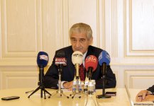 Əli Əhmədov: İcbari tibbi sığorta haqqının məbləği aşağı olacaq (FOTO)
