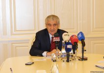 Əli Əhmədov: İcbari tibbi sığorta haqqının məbləği aşağı olacaq (FOTO)