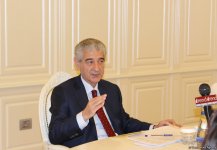 Əli Əhmədov: İcbari tibbi sığorta haqqının məbləği aşağı olacaq (FOTO)