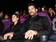 "Kardeşim benim 2" filminin təqdimatında Burak Özçivit də iştirak edib (FOTO)