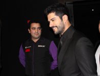 "Kardeşim benim 2" filminin təqdimatında Burak Özçivit də iştirak edib (FOTO)
