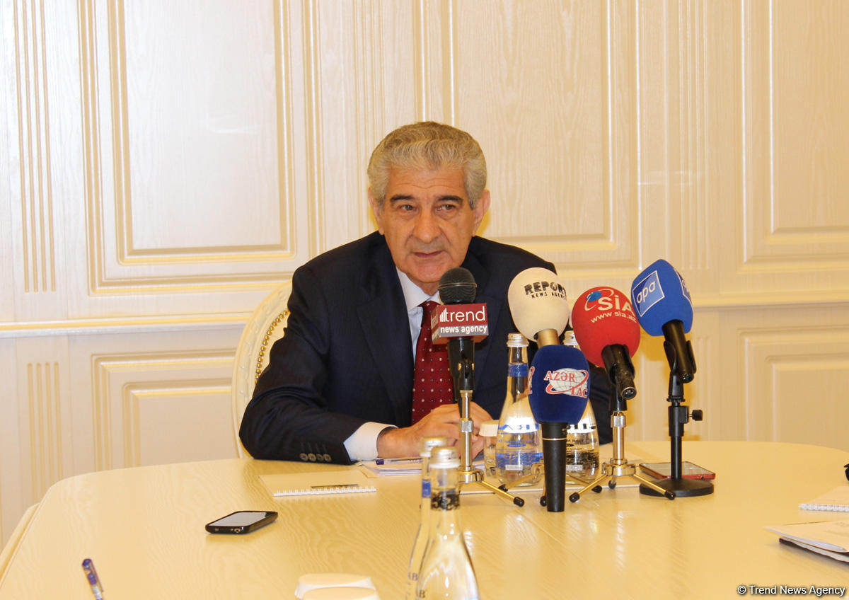 Əli Əhmədov: İcbari tibbi sığorta haqqının məbləği aşağı olacaq (FOTO)