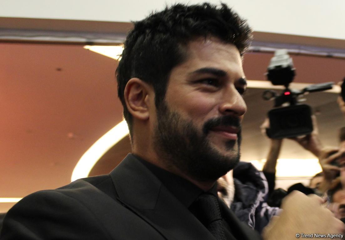"Kardeşim benim 2" filminin təqdimatında Burak Özçivit də iştirak edib (FOTO)