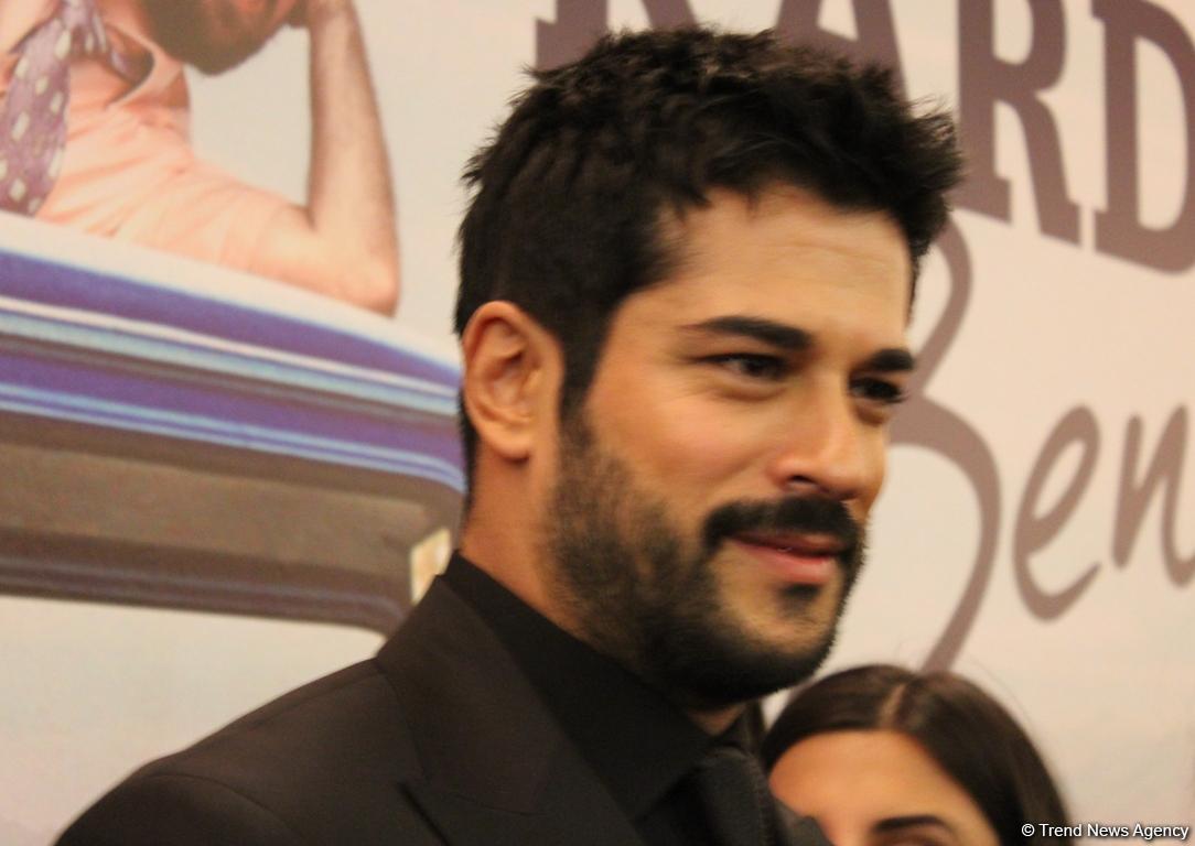 "Kardeşim benim 2" filminin təqdimatında Burak Özçivit də iştirak edib (FOTO)