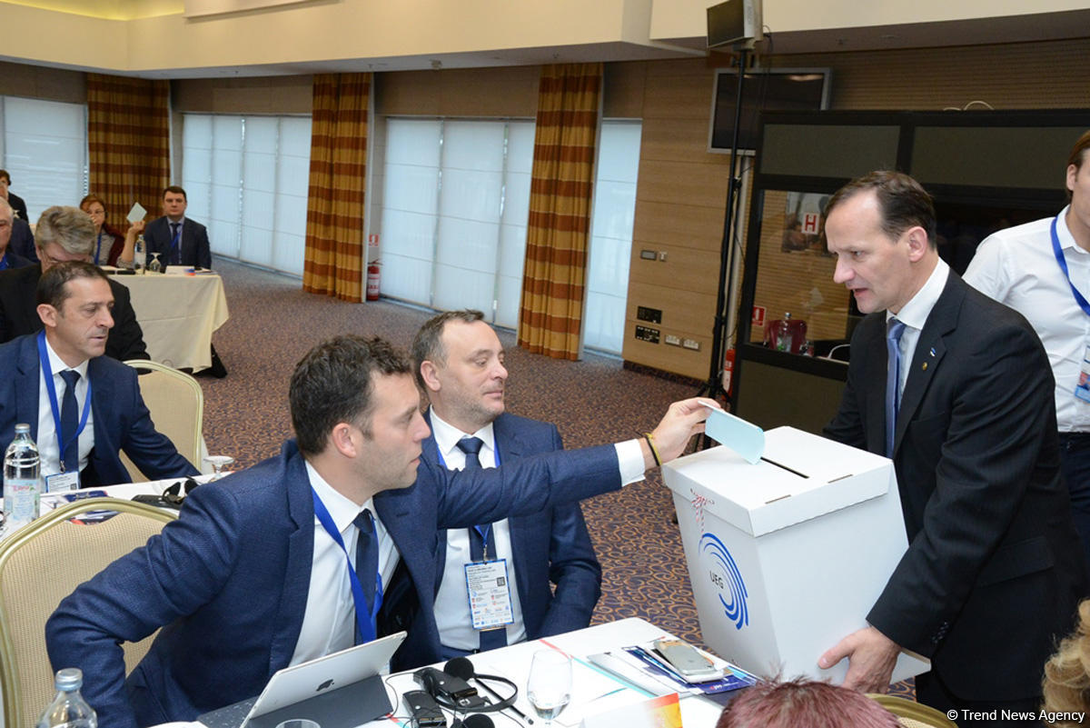 AGF baş katibi Fərid Qayıbov Avropa Gimnastika İttifaqının prezidenti seçilib (FOTO) (YENİLƏNİB)