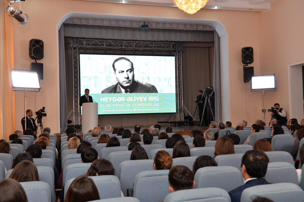 Anar Ələkbərov: Heydər Əliyev irsinin tədqiqi bölgələrdəki Heydər Əliyev Mərkəzlərinin əsas fəaliyyət istiqamətləri olmalıdır (FOTO)