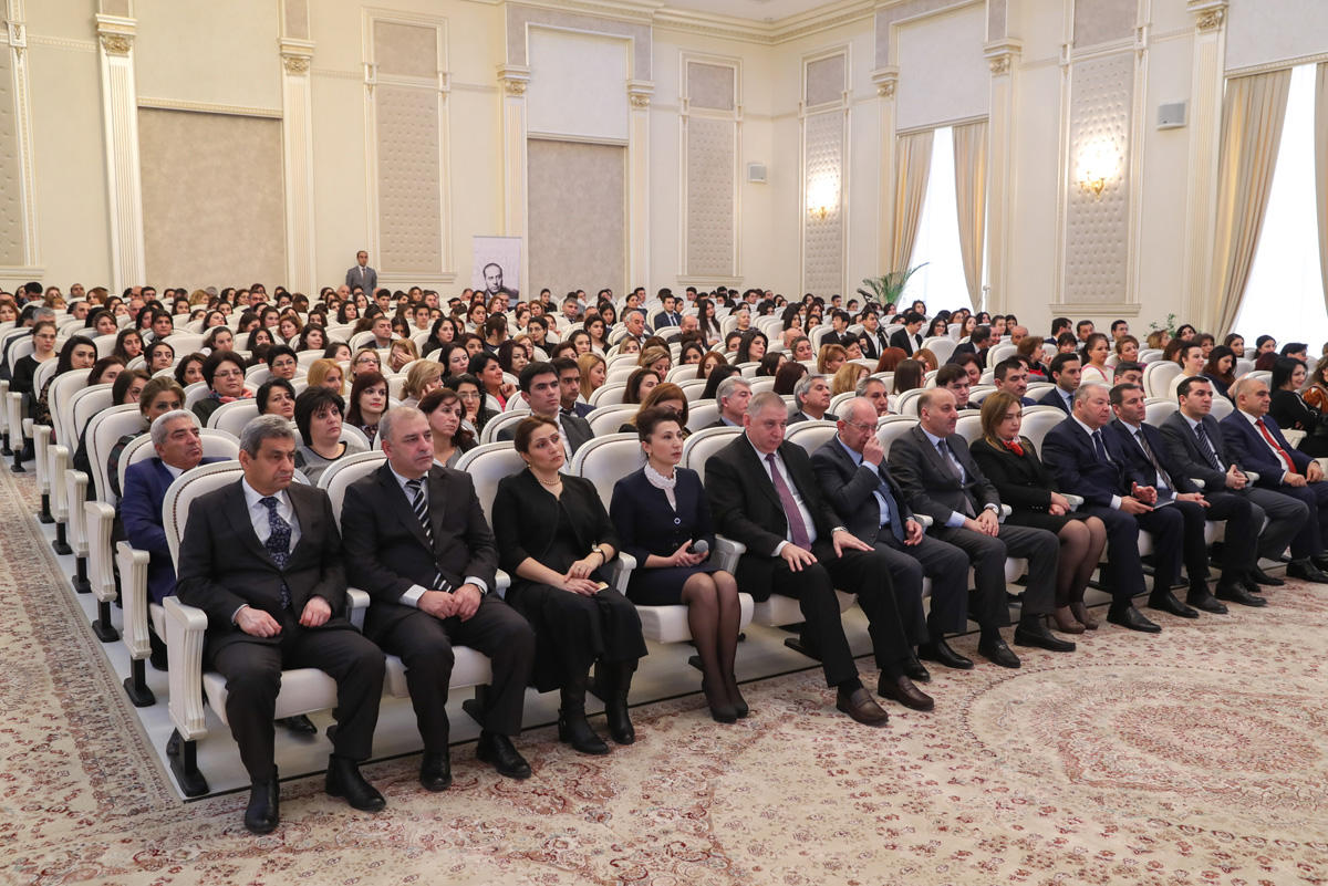 Anar Ələkbərov: Heydər Əliyev irsinin tədqiqi bölgələrdəki Heydər Əliyev Mərkəzlərinin əsas fəaliyyət istiqamətləri olmalıdır (FOTO)
