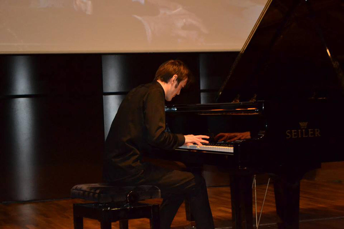 Beynəlxalq Muğam Mərkəzində "Klassik musiqi axşamı" adlı konsert keçirilib (FOTO)