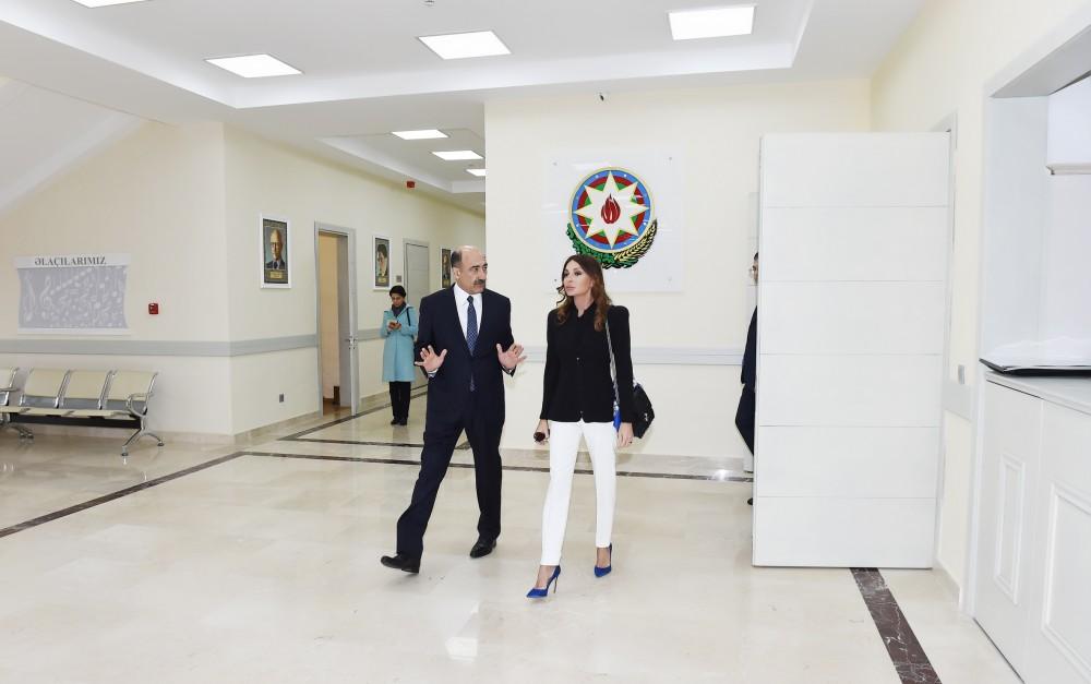 Birinci vitse-prezident Mehriban Əliyeva Rostropoviçlər adına Musiqi Məktəbinin yeni binasının açılışında iştirak edib (FOTO)