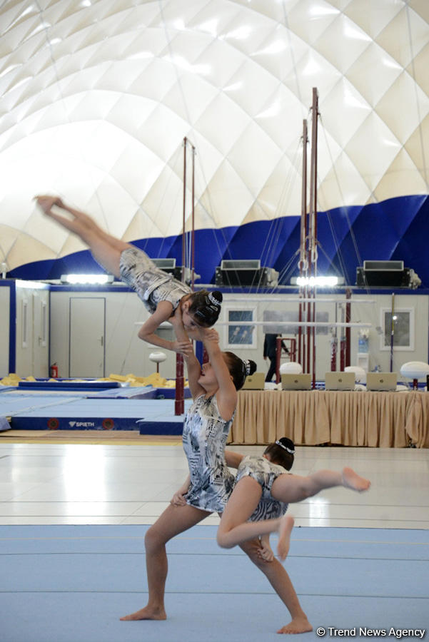 Gimnastikanın üç növü üzrə Azərbaycan birinciliyi və Bakı çempionatına start verilib (FOTO)