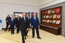 Prezident İlham Əliyev: Azərbaycanın müxtəlif yerlərində əlavə on xalça fabriki açılacaq (YENİLƏNİB) (FOTO)