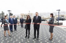 Prezident İlham Əliyev və birinci xanım Mehriban Əliyeva Quba “ASAN həyat” kompleksinin açılışında iştirak ediblər (FOTO) (YENİLƏNİB)