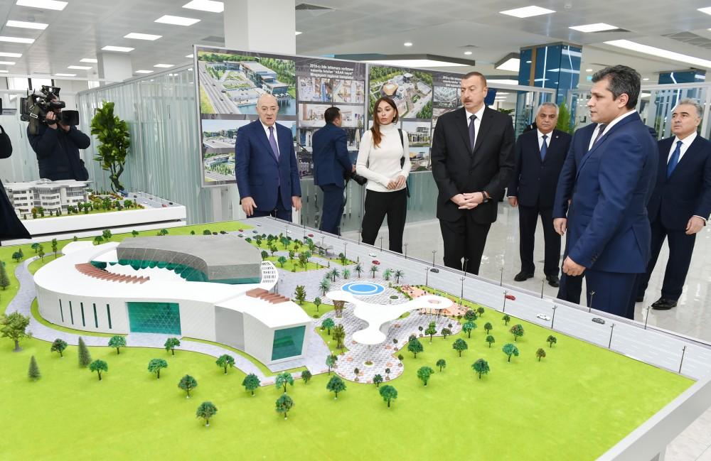 Prezident İlham Əliyev və birinci xanım Mehriban Əliyeva Quba “ASAN həyat” kompleksinin açılışında iştirak ediblər (FOTO) (YENİLƏNİB)