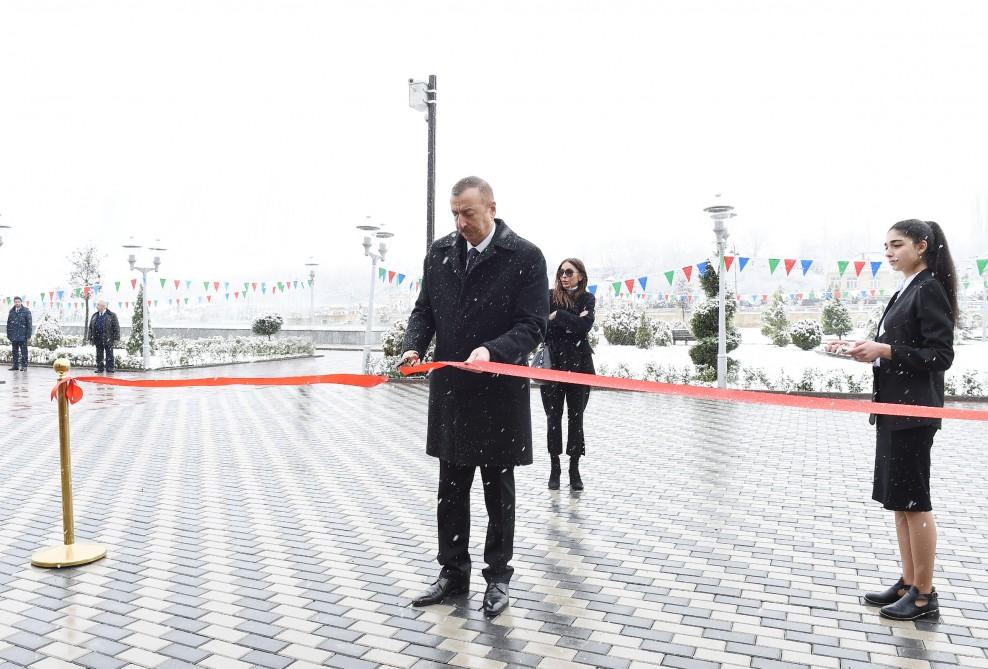 Prezident İlham Əliyev və birinci xanım Mehriban Əliyeva Quba Bayraq Muzeyinin açılışında iştirak ediblər (FOTO)