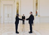 Prezident İlham Əliyev Sudan səfirinin etimadnaməsini qəbul edib (FOTO) (YENİLƏNİB)
