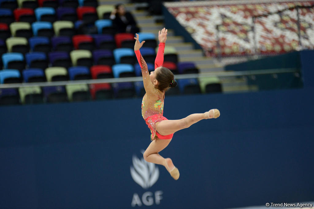 Bədii gimnastika və batut üzrə Azərbaycan birinciliyinə start verilib (FOTO)